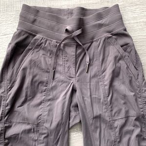 Lululemon Dance studio II, size 2